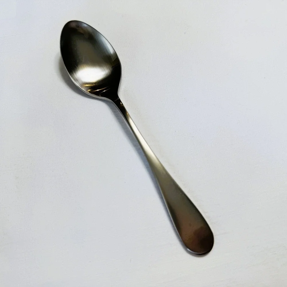 Oneida OMNI Stainless Flatware One Teaspoon Satin Heirloom Cube Mark